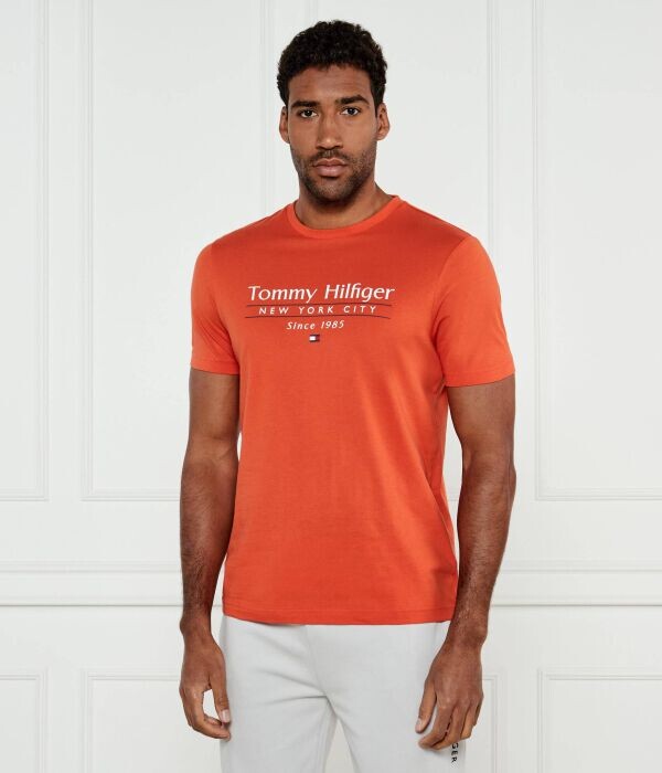 

Футболка мужская Tommy Hilfiger стандартного кроя с принтом, оранжевый