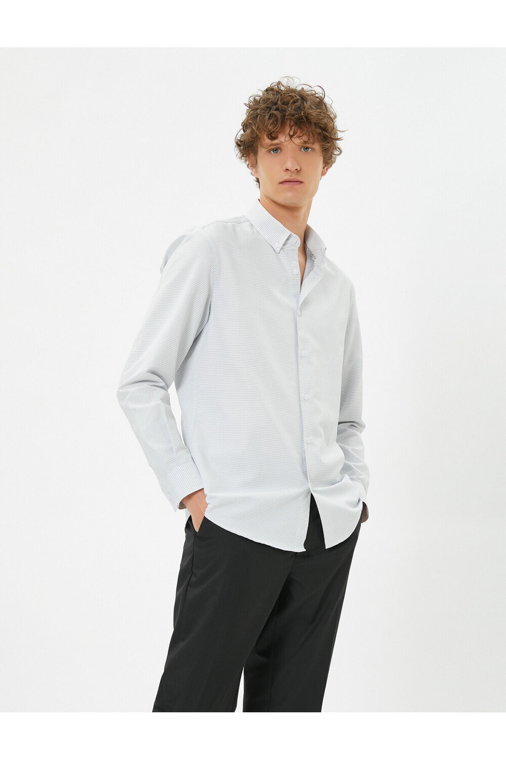 

Спортивная рубашка Slim Fit с минимальным принтом Классический подробный воротник с длинными рукавами Без железа Koton, белый