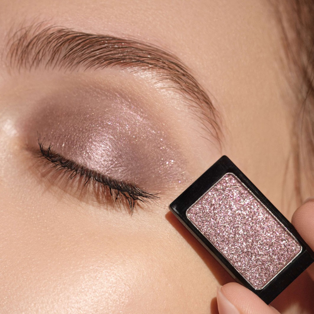 Тени для век cosmic glam eyeshadow Artdeco, 835 - aurora, вес 0.8 гр. — фото 2