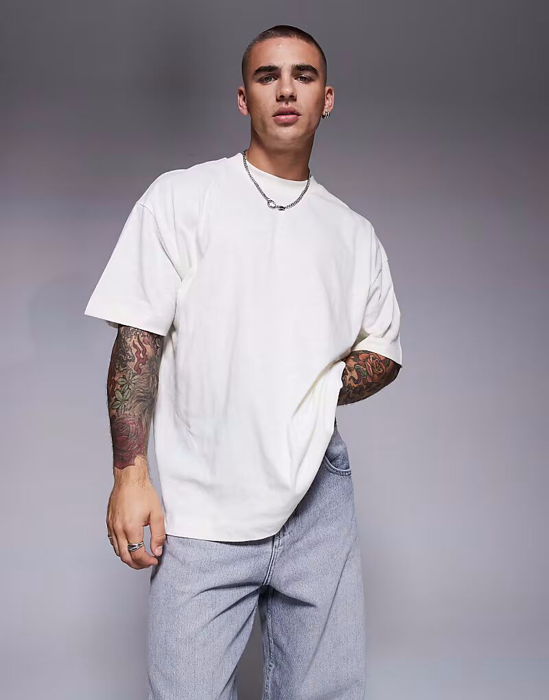 

Футболка свободного кроя из льняной смеси ASOS DESIGN кремового цвета