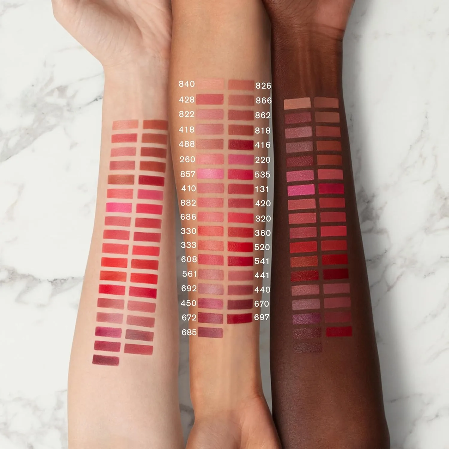 Кремовая помада Estée Lauder Pure Color Long Lasting Cream Lipstick для женщин с кремовым финишем | Увеличивает объем и питает, 0,12 унции, 826 Modern Muse - A light peach with a warm undertone — фото 4