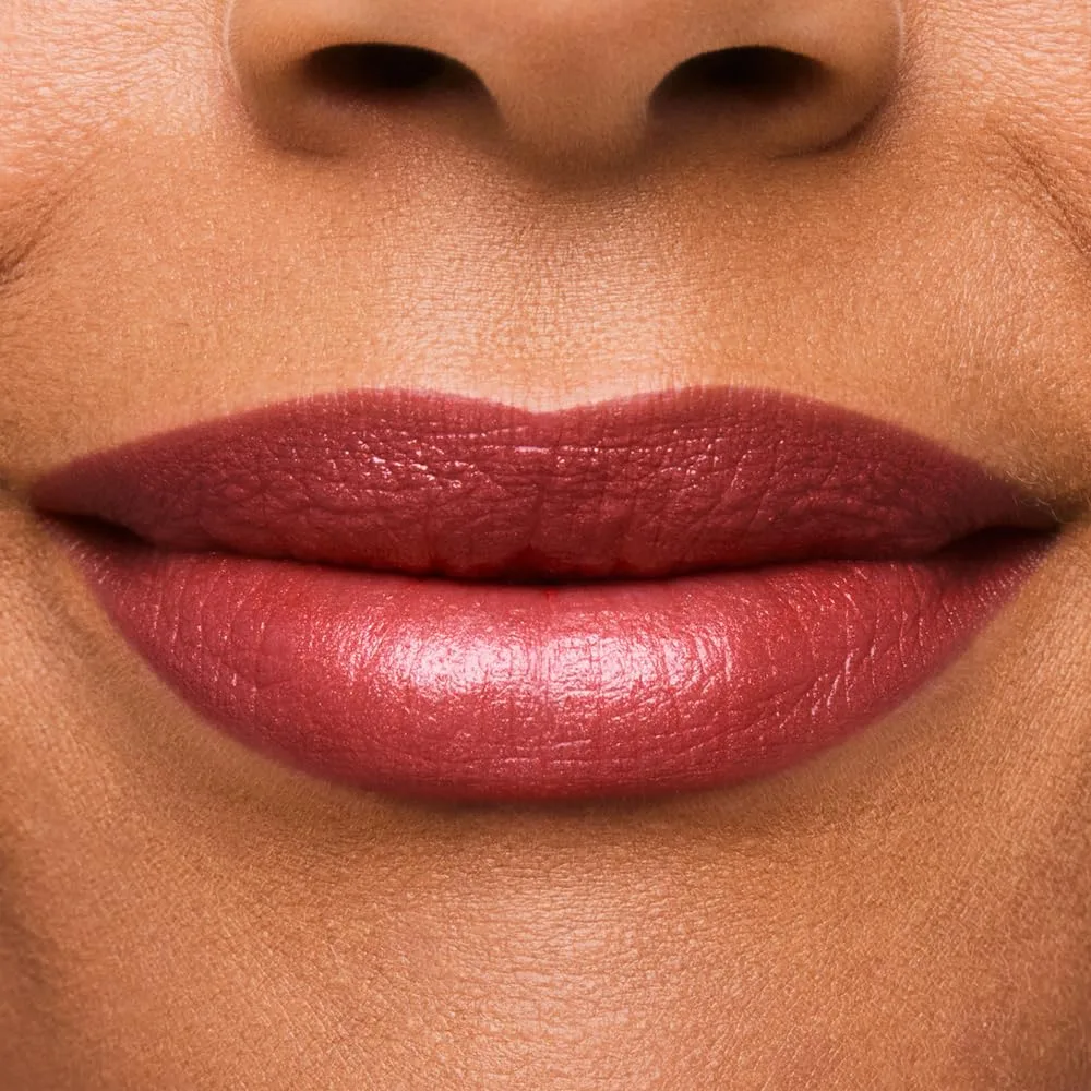Стойкая помада Estée Lauder Pure Color Long-Lasting Hi-Lustre для женщин | Мерцающее покрытие, 0,12 унции, 420 Rebellious Rose - A midtone rose with gold-pearl finish — фото 3