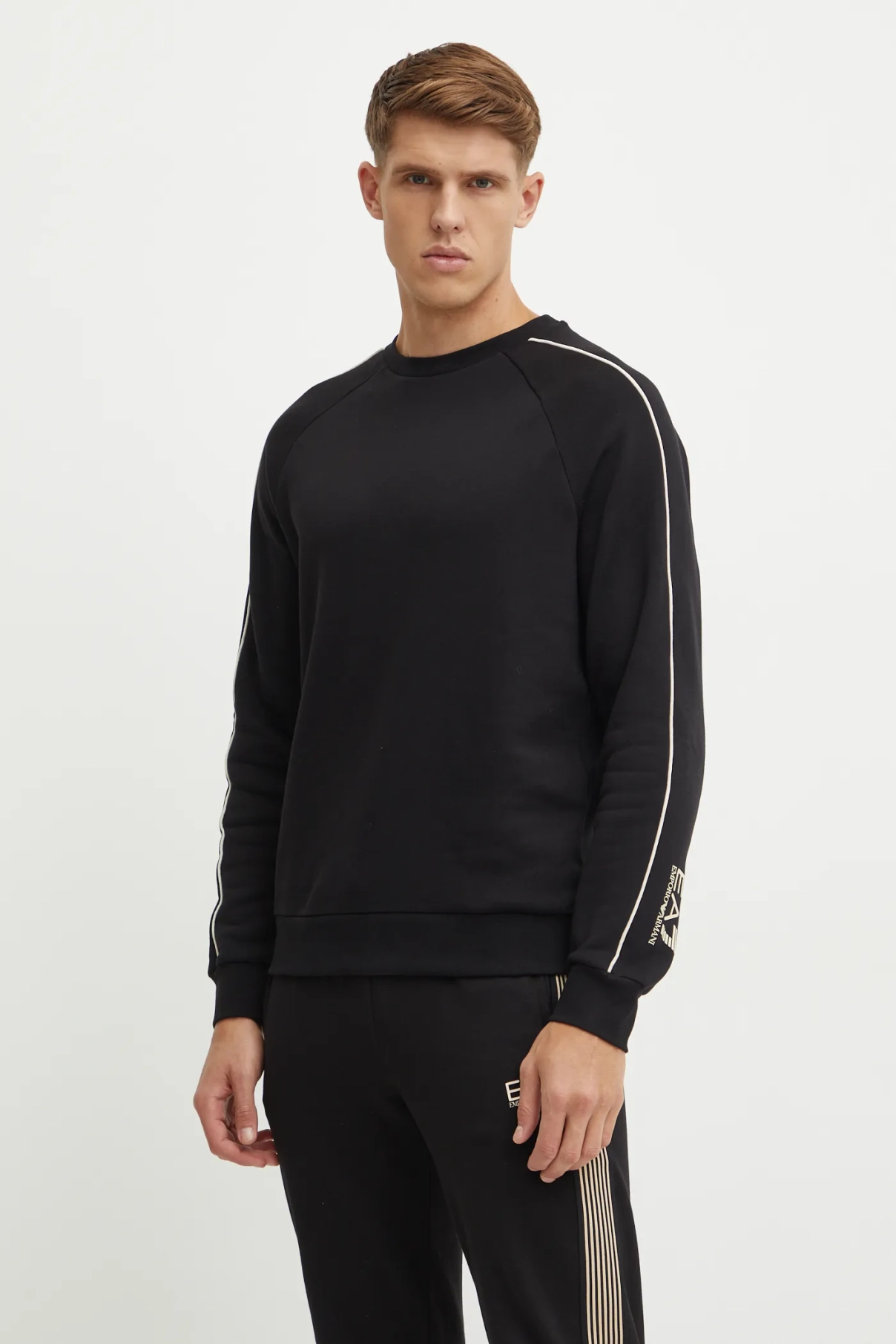 

Хлопковая толстовка EA7 Emporio Armani, черный