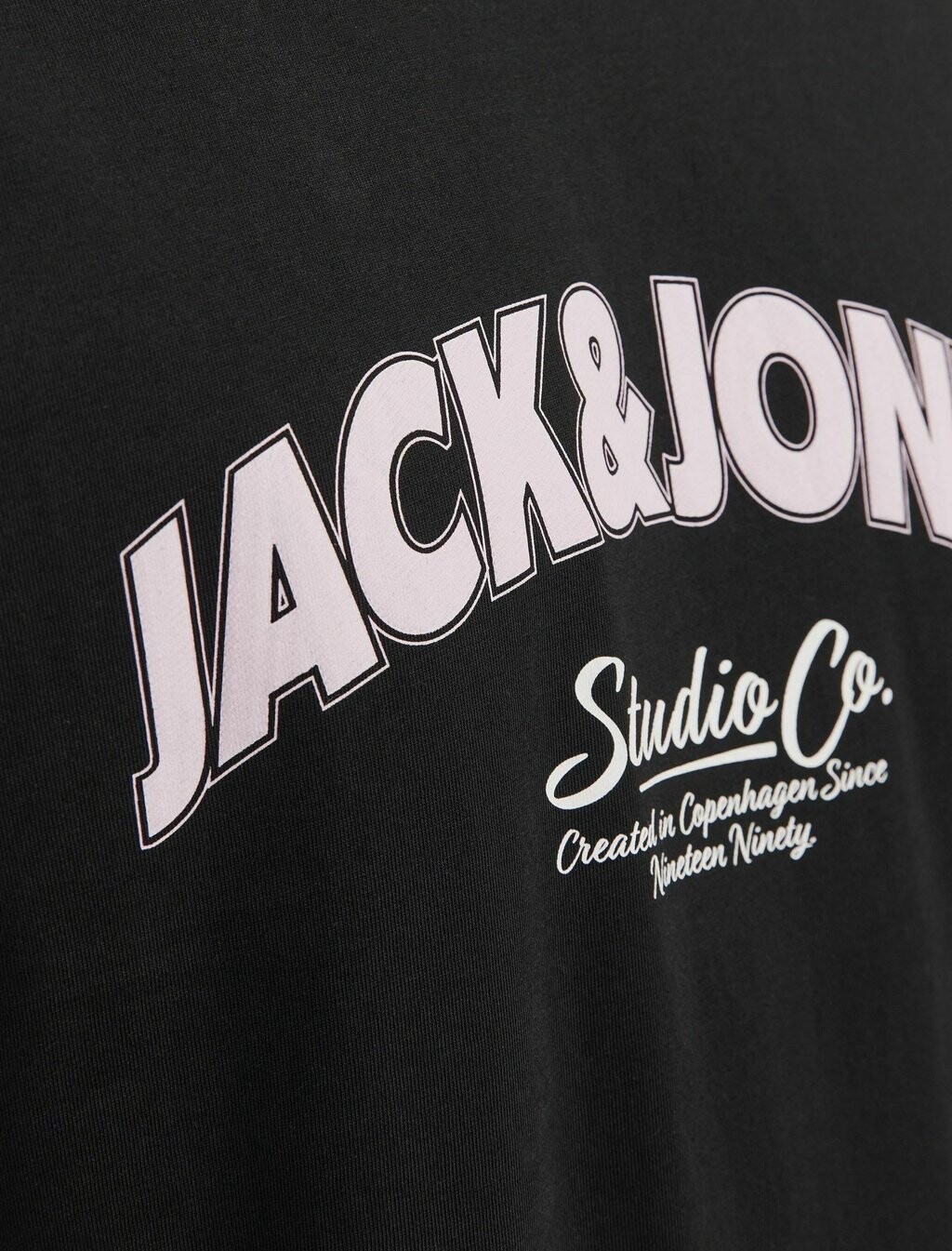 

Футболка с принтом RUNDHALS Jack & Jones, черный
