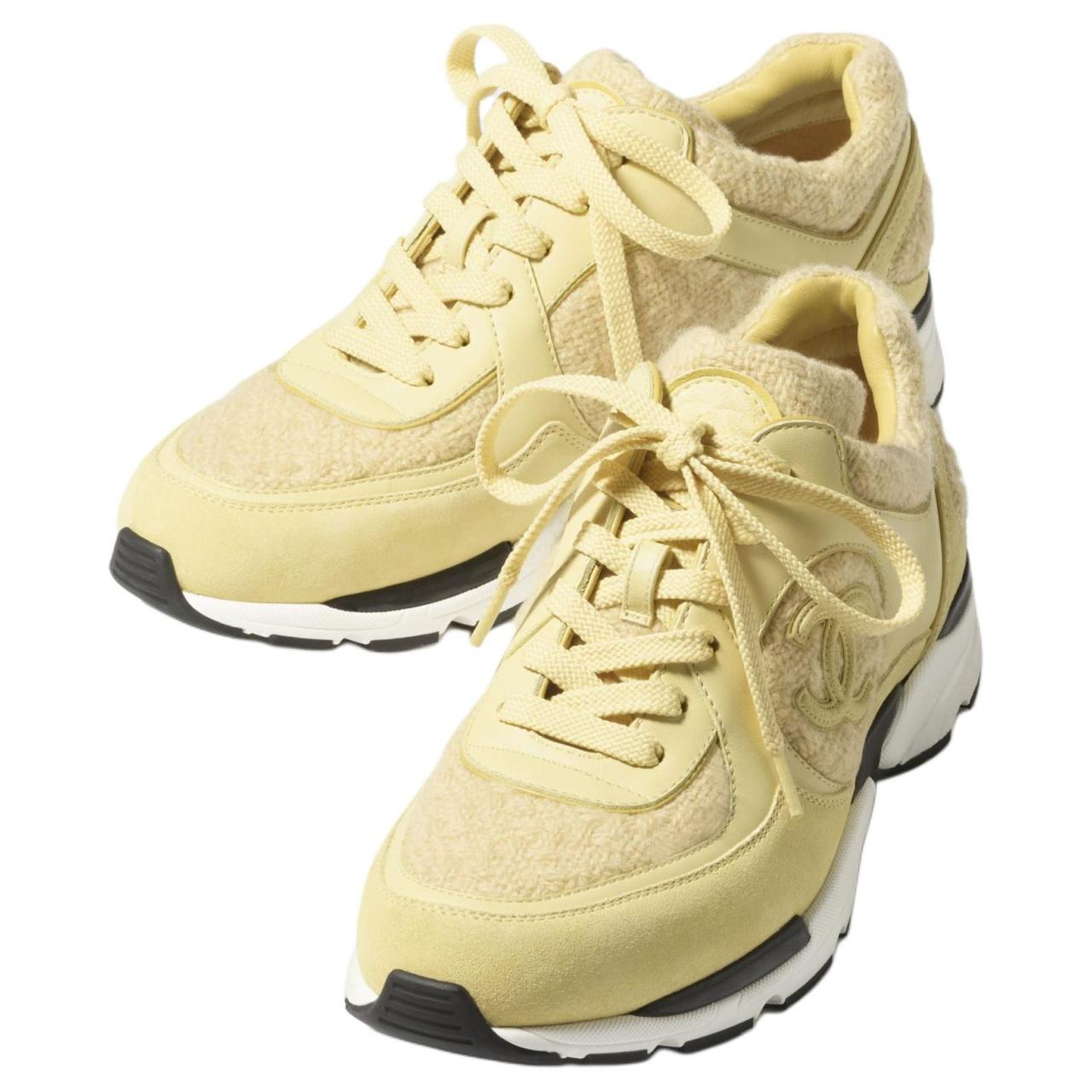CHANEL Повседневные кроссовки Women's Yellow — фото 4