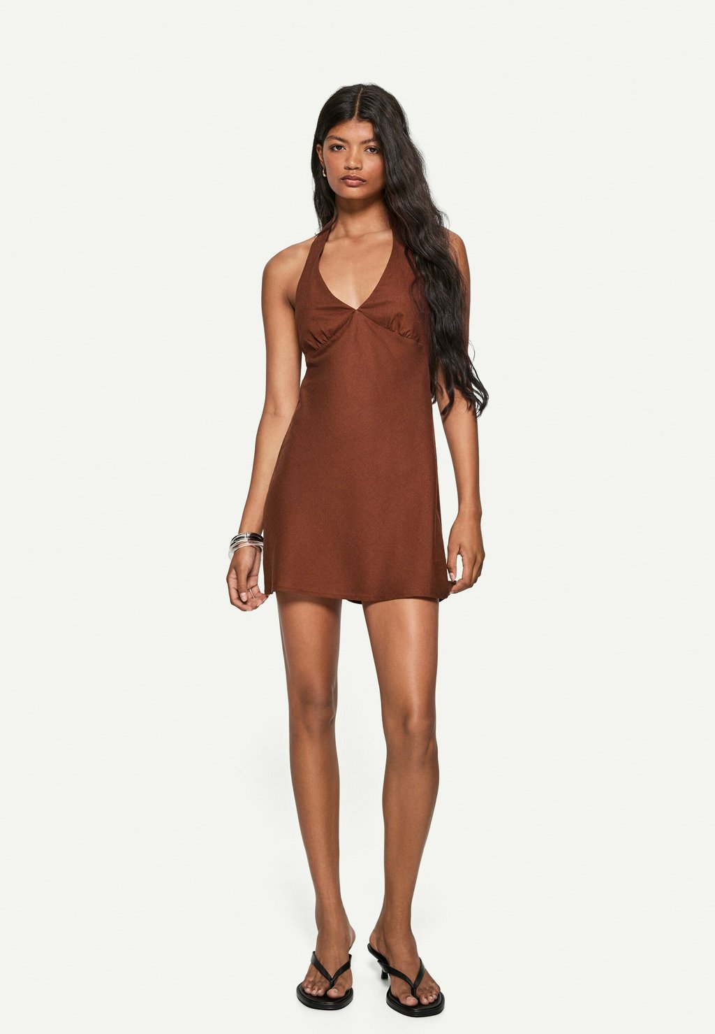 

Повседневное платье HALTER Bershka, темно-коричневый