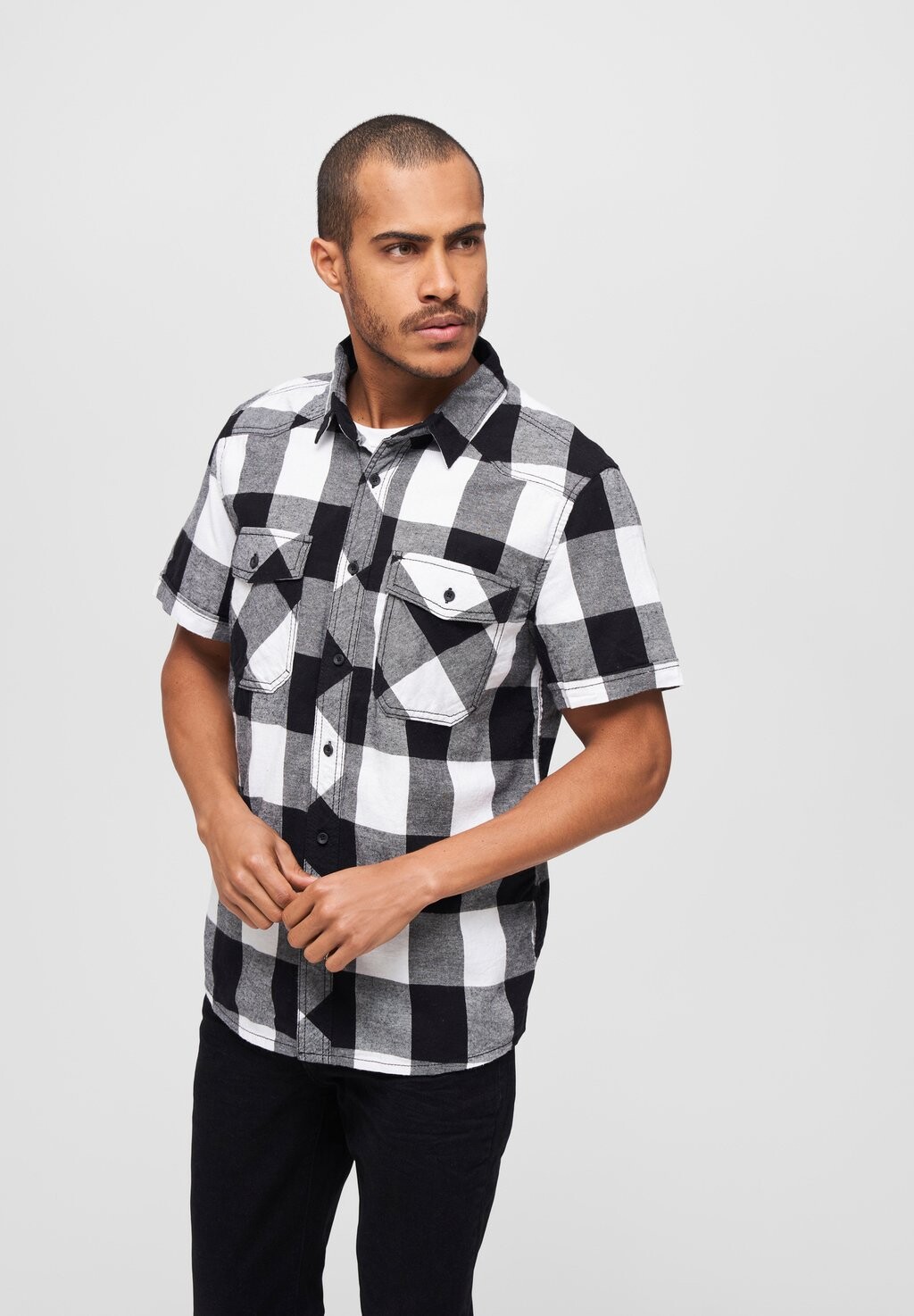 

Рубашка Checkshirthalfsleeve Brandit, бело-черная