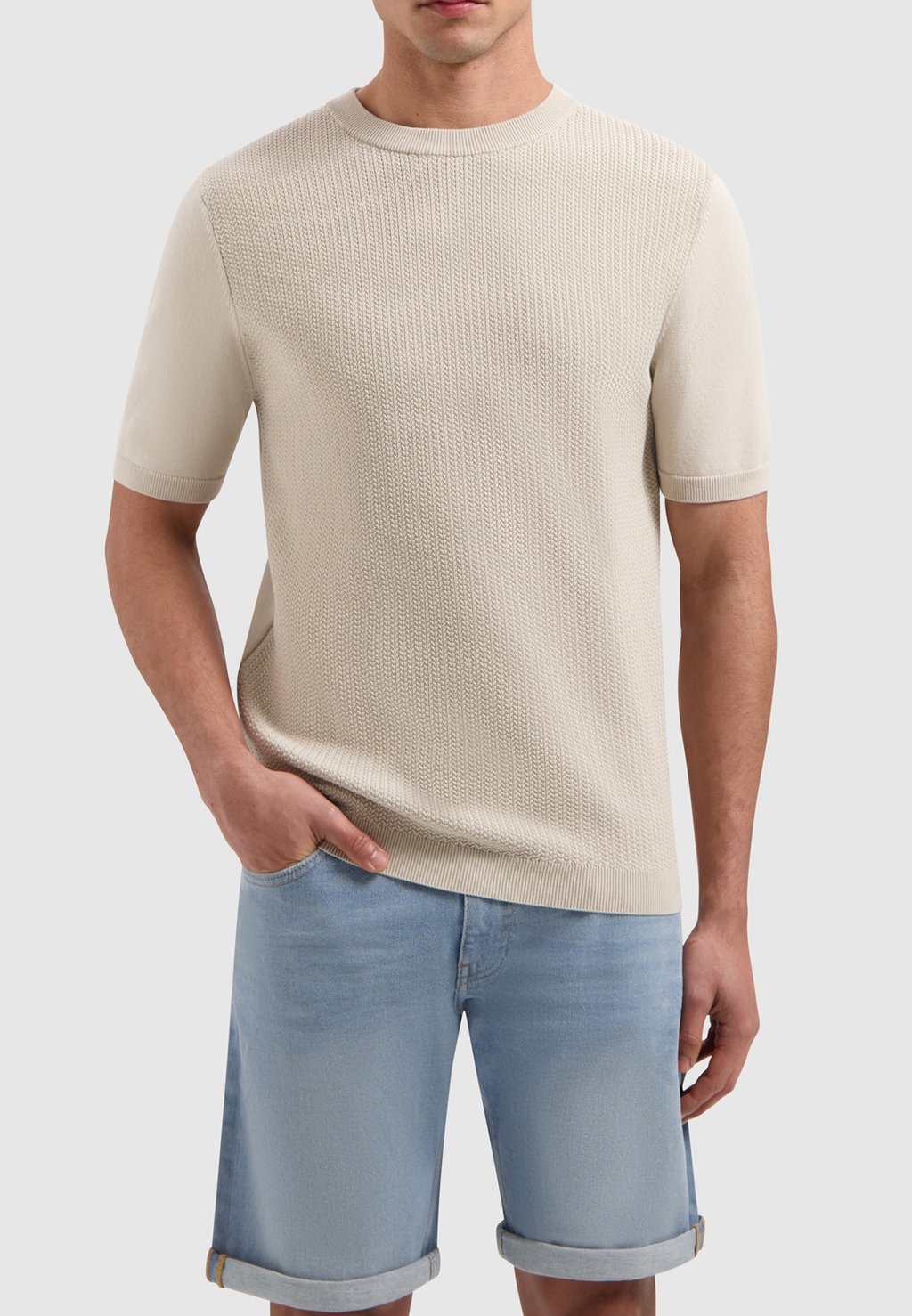

Базовая футболка REGULAR FIT CREWNECK Pure Path, песочный