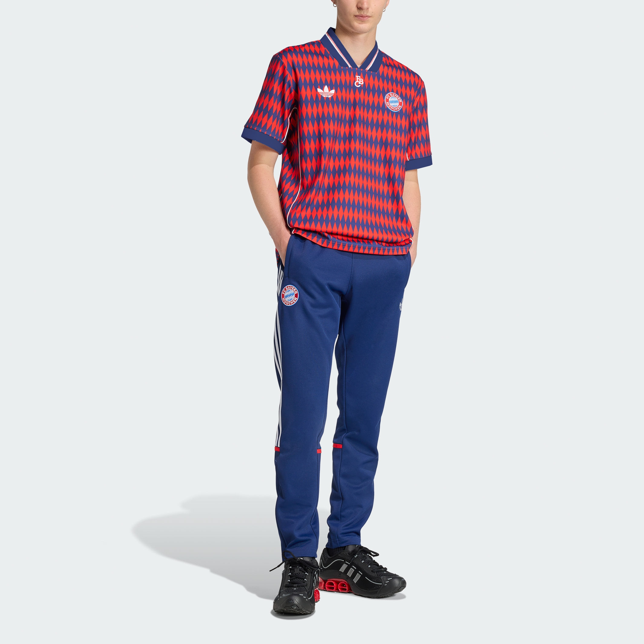 Футболка LFSTLR FW25 FC Bayern Munich мужская Adidas Originals, ярко-розовый/темно-синий — фото 4