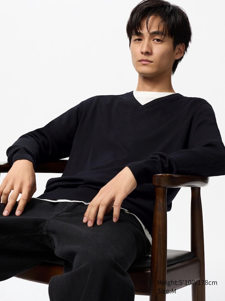 

Джемпер с V-образным вырезом из 100% мериносовой шерсти Uniqlo, цвет 09 черный