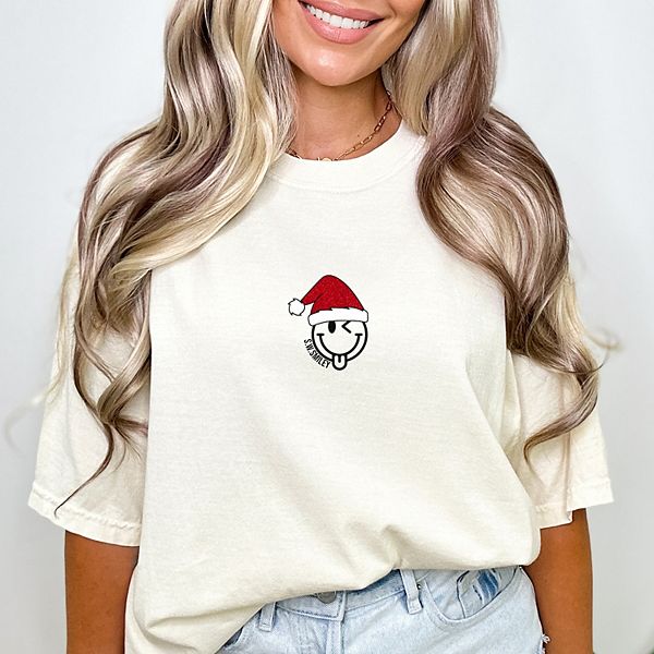 

SWSmiley santa hat glitter - футболка с принтом, окрашенная в стиле garment dyed Simply Sage Market, Ivory, Зеленый, SWSmiley santa hat glitter - футболка с принтом, окрашенная в стиле garment dyed Simply Sage Market, Ivory