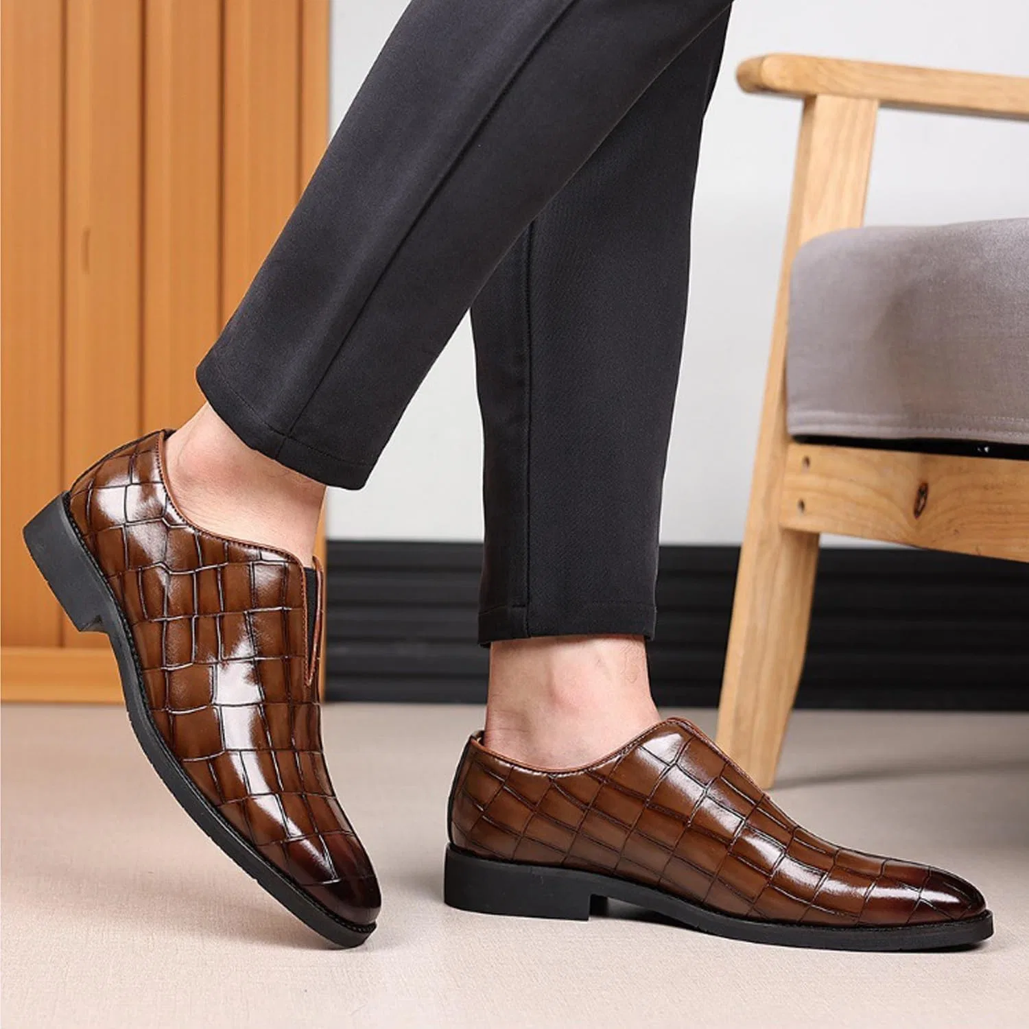 Лоферы крокодиловая кожа, Men's, Crocodile Print Loafers, темно-коричневый DAO-UPPSE — фото 3