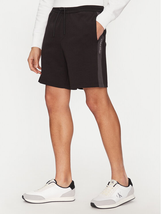 

Свободные спортивные шорты J30J327246 Calvin Klein Jeans, черный