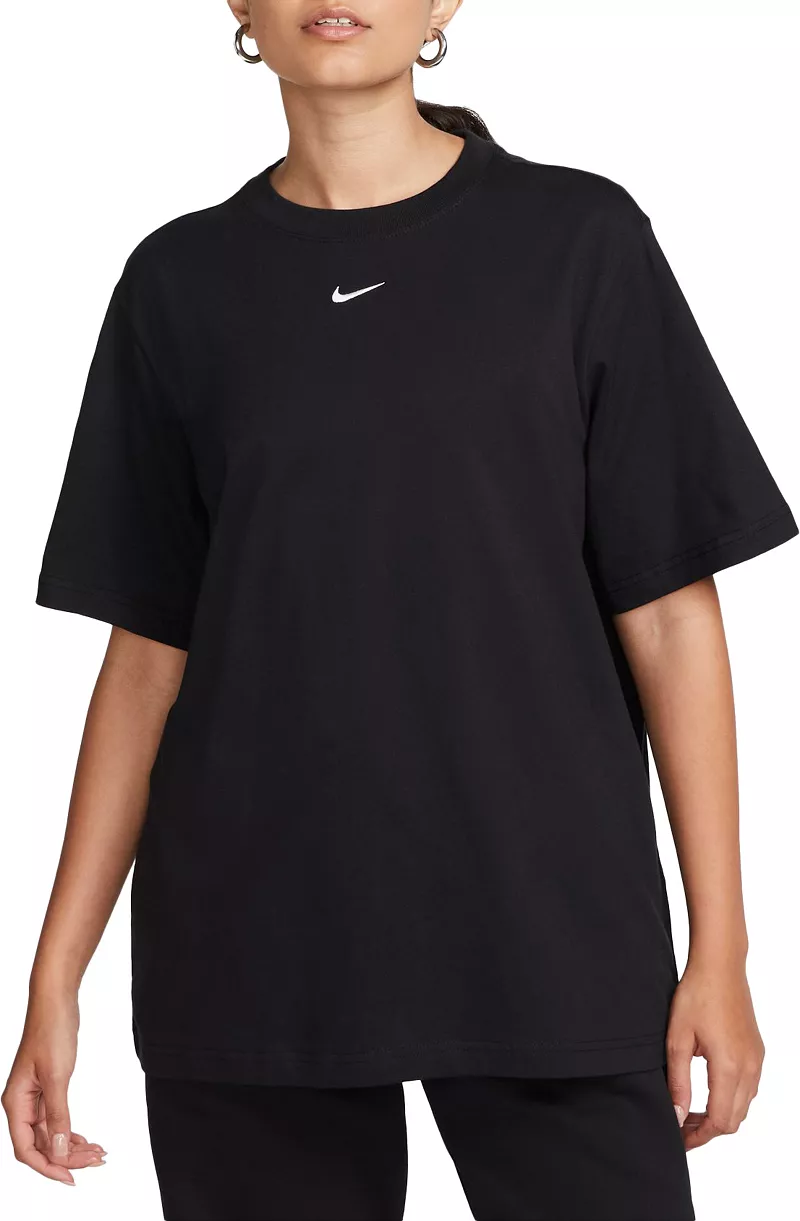 

Женская футболка Sportswear Essential от Nike, черный