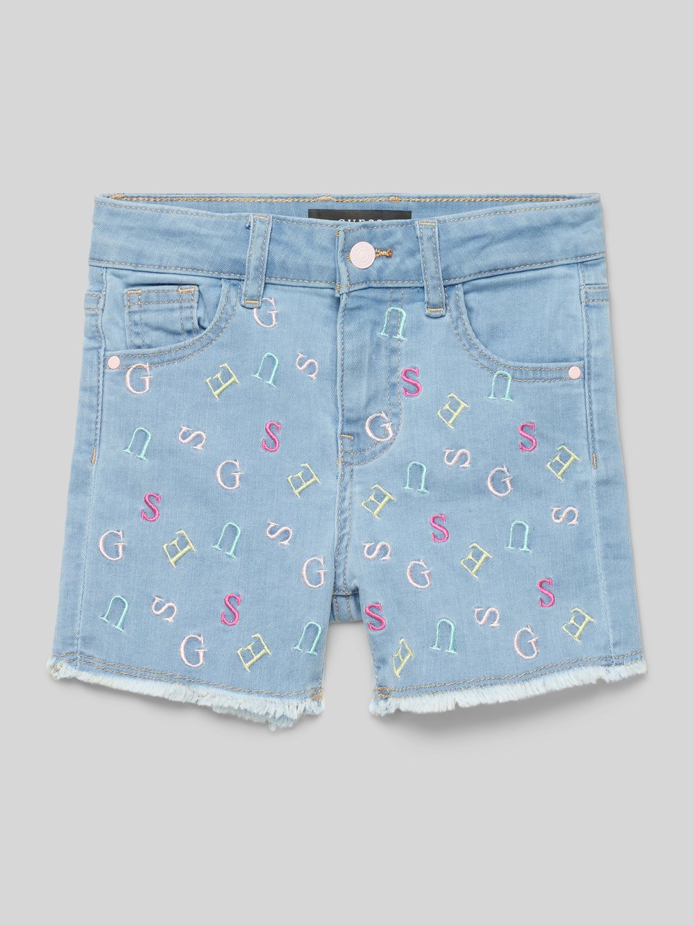 

Джинсовые шорты с пришитыми этикетками Guess, синий