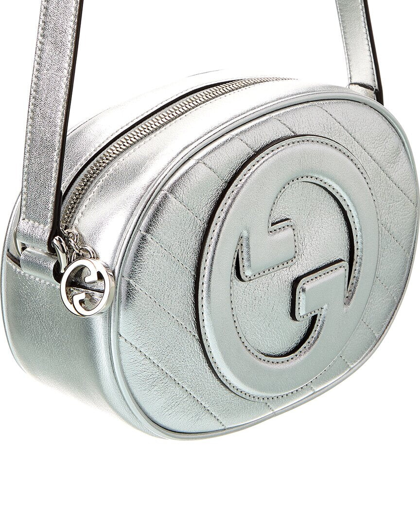 

Миниатюрная кожаная сумка через плечо Gucci Blondie, серебро