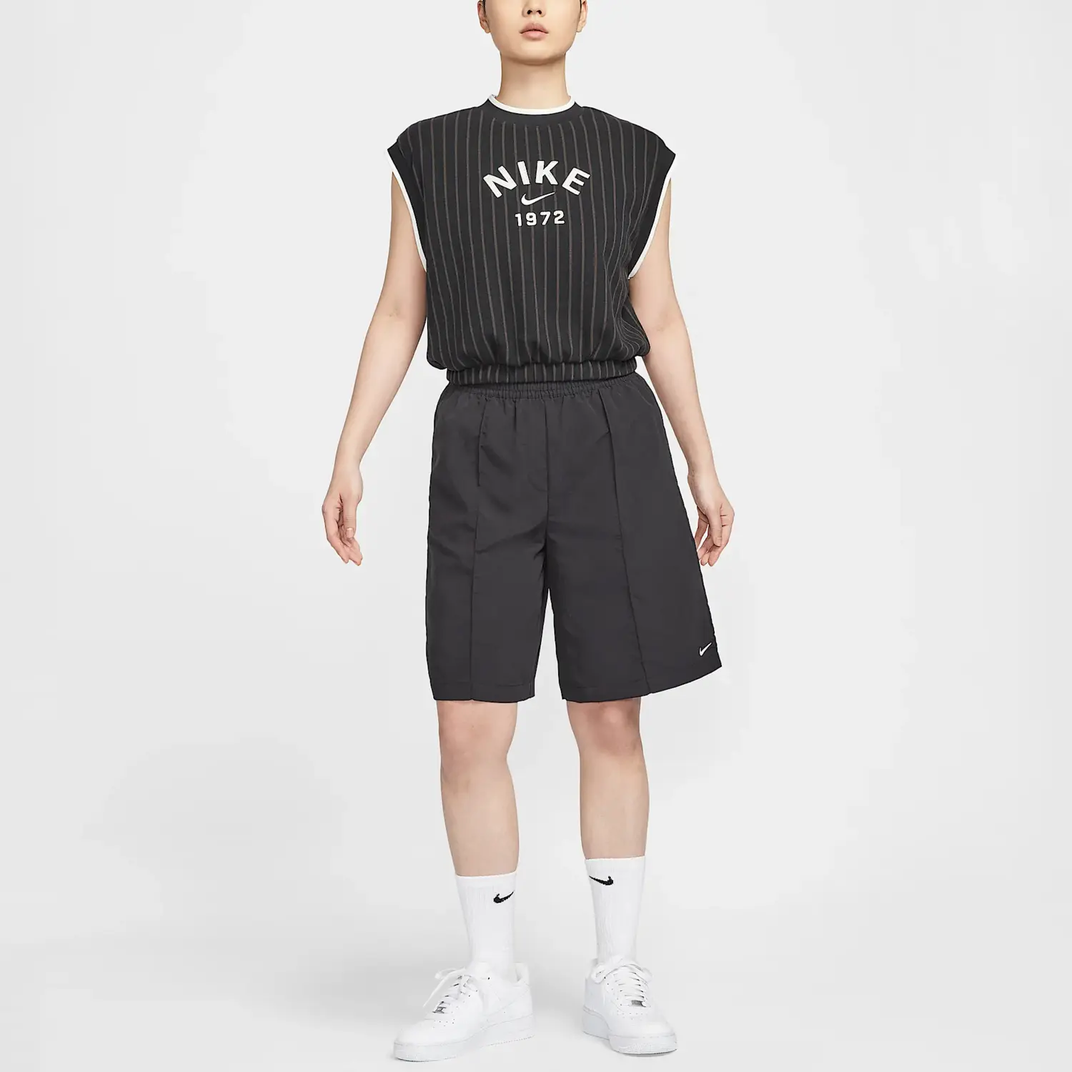 Топ с вышитым полосатым логотипом Nike, черный/коричневый — фото 3