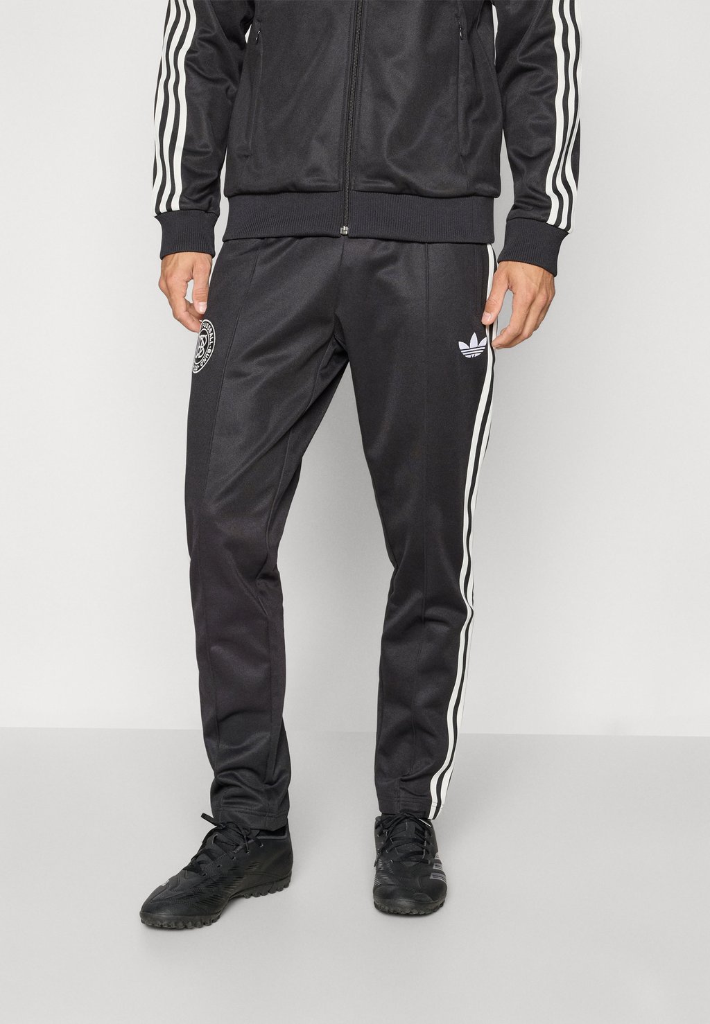 

Спортивные штаны DFB - Club wear Adidas Originals, черный