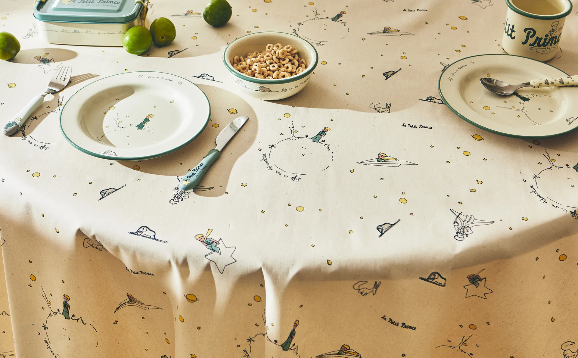 

Детская скатерть с полимерным покрытием le petit Prince Zara Home, цвет Cream