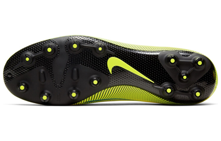 

Мужские футбольные кроссовки Nike Mercurial Vapor 13