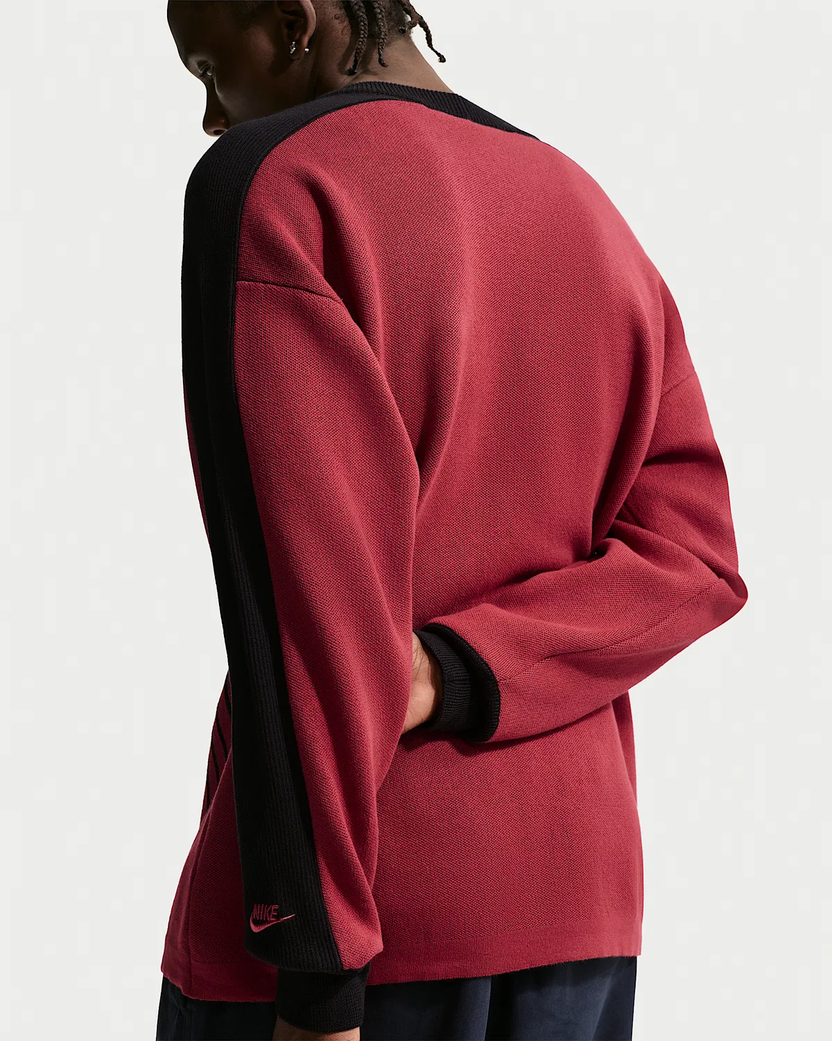 Мужской джерсовый свитер Nike Sportswear Club, Team Crimson/Black — фото 2