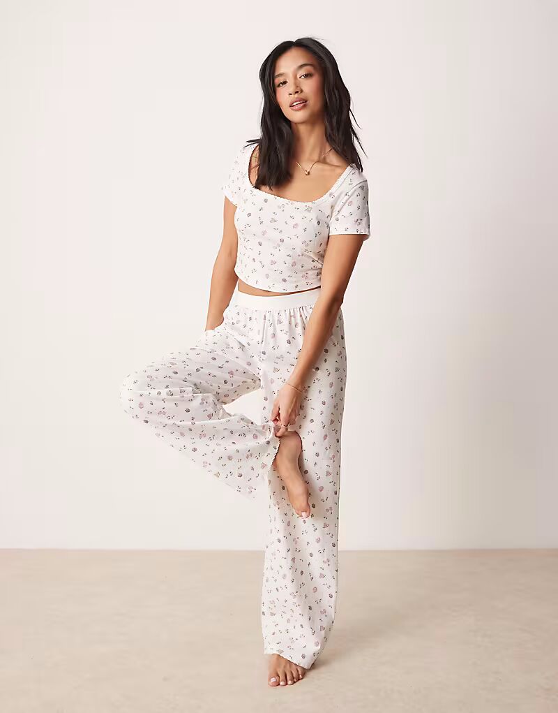 

ASOS DESIGN Petite пижамные брюки с цветочным и фруктовым принтом, микс и подбор ASOS Petite