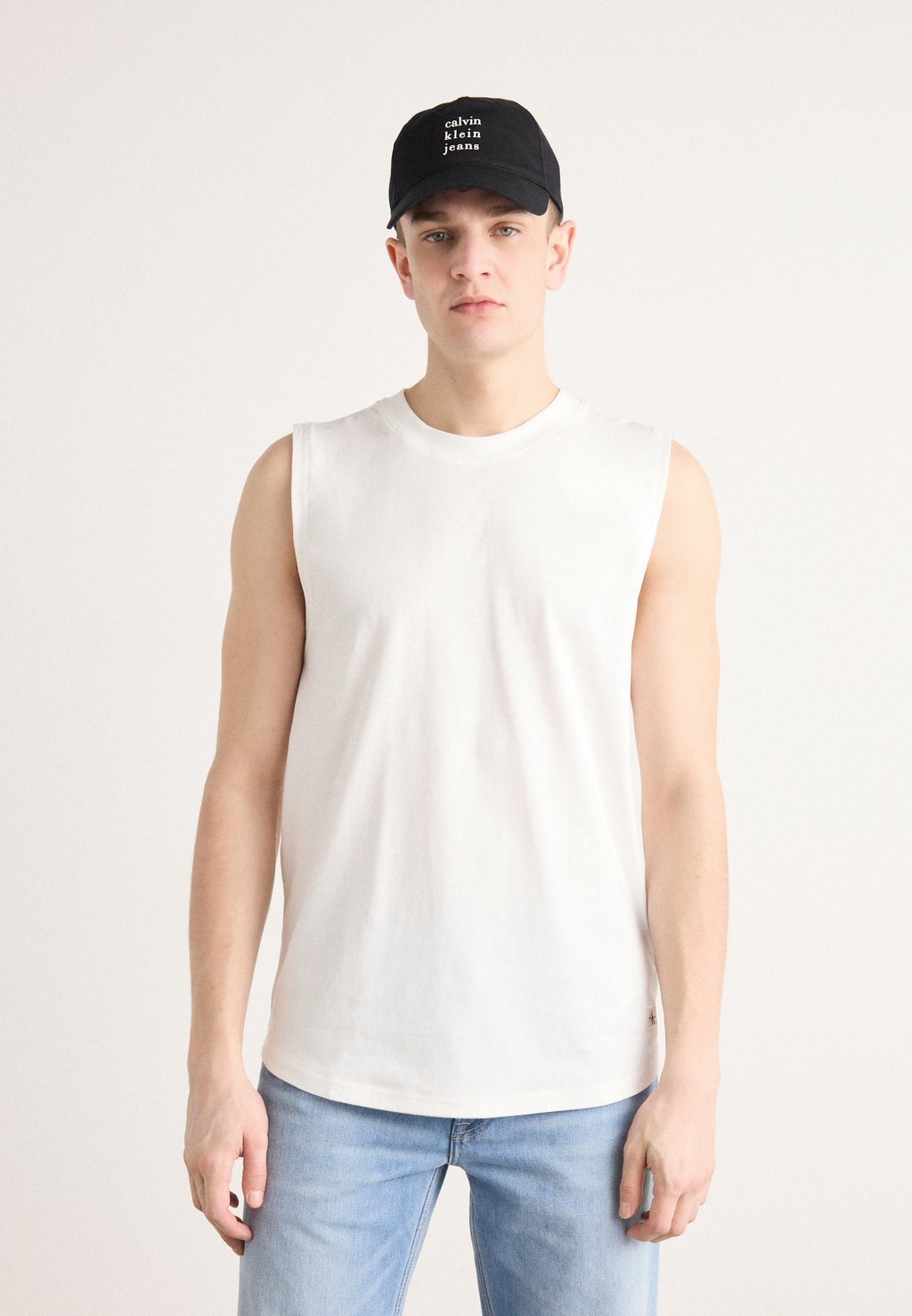 

Майка Calvin Klein Jeans, белый