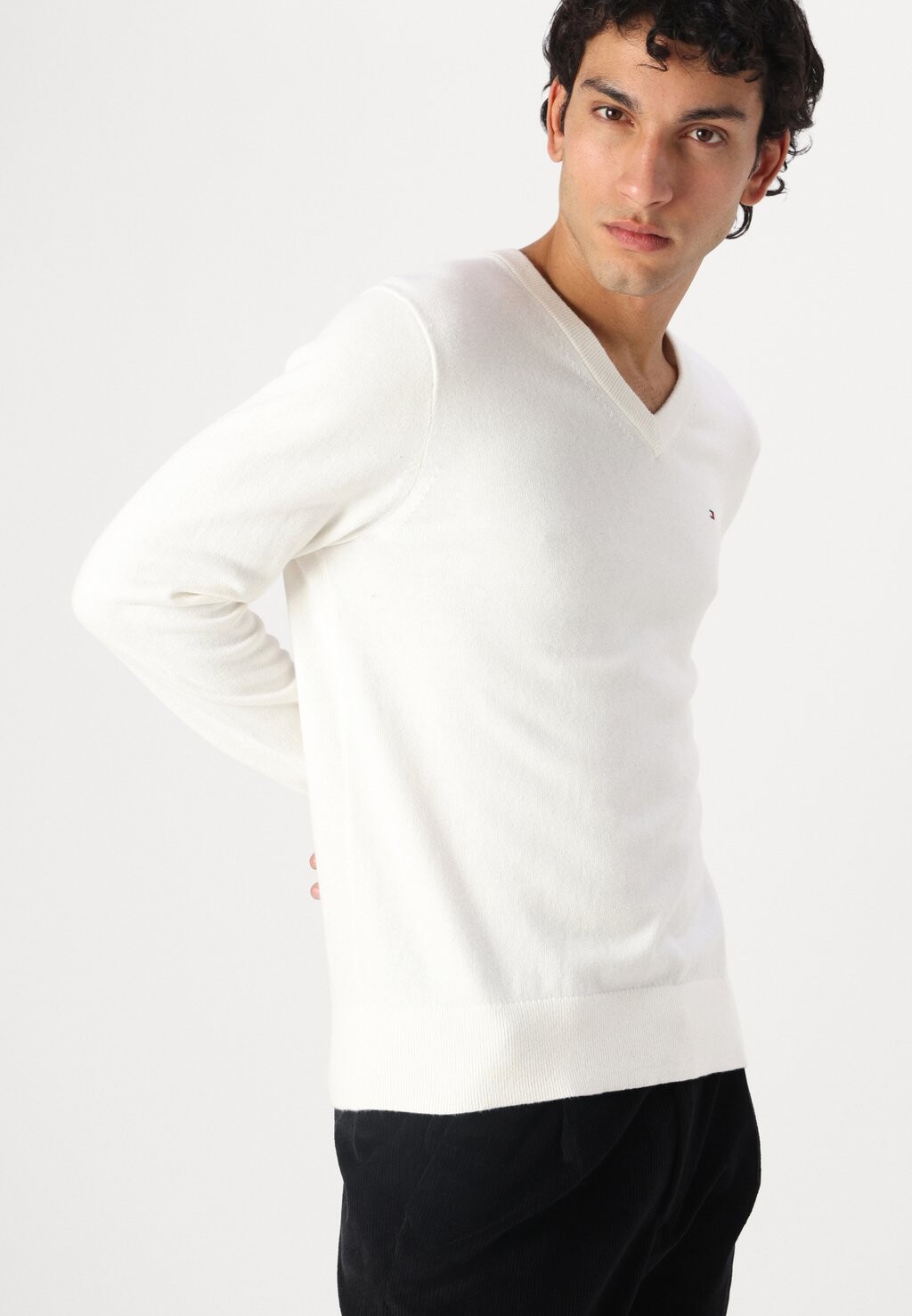 

Джемпер PIMA V NECK Tommy Hilfiger, молочный