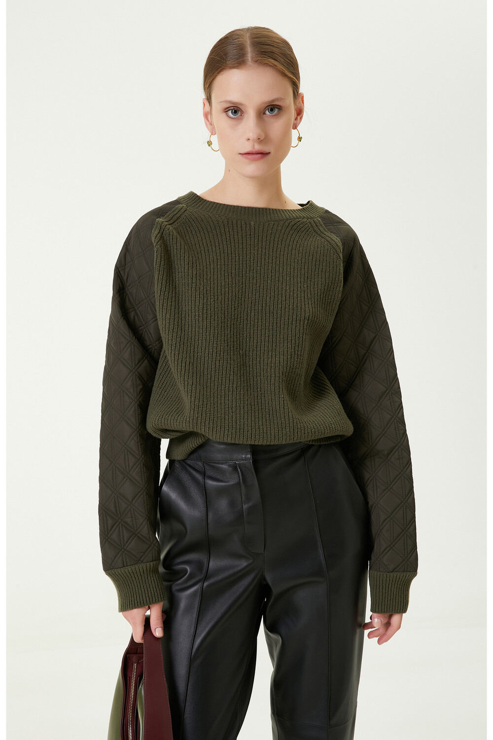 

Хаки Трикотаж с круглым вырезом Network, хаки