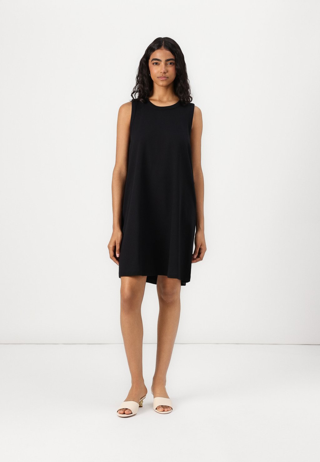 

Платье из джерси SLFESSENTIAL TANK SHORT DRESS Selected Femme, черный