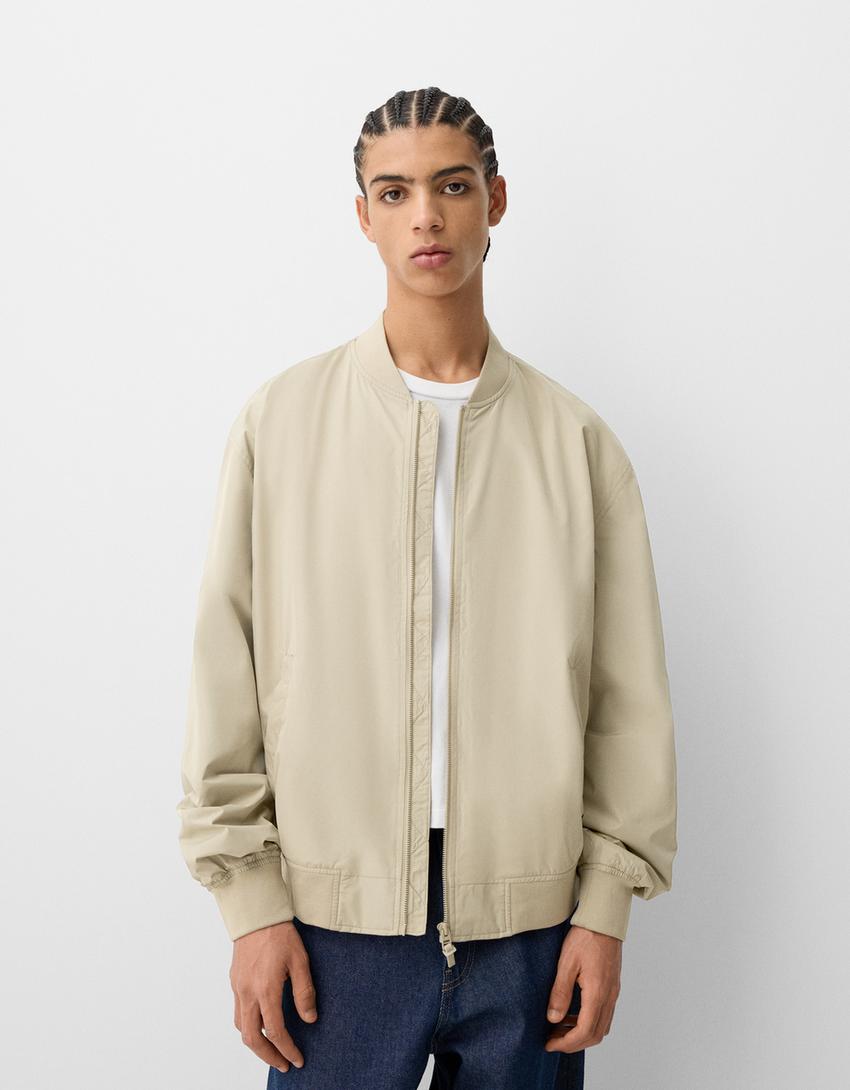 

Легкая техническая куртка-бомбер Bershka, хаки