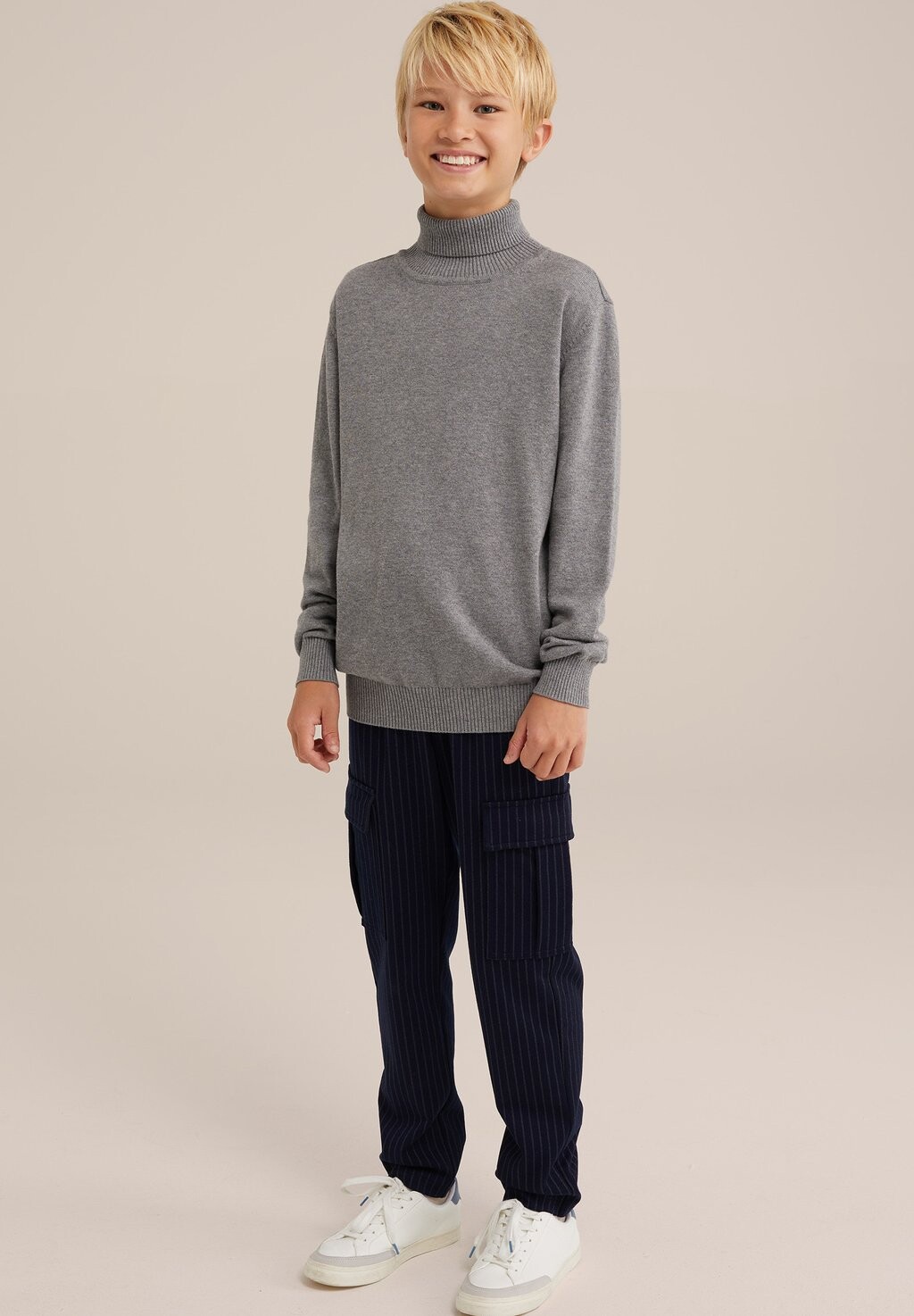 

Джемпер COLTRUI WE Fashion, светло-серый