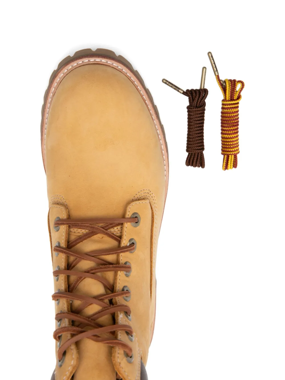 Ботинки из нубука на шнуровке с каблуком 35 мм Timberland, бежевый — фото 4