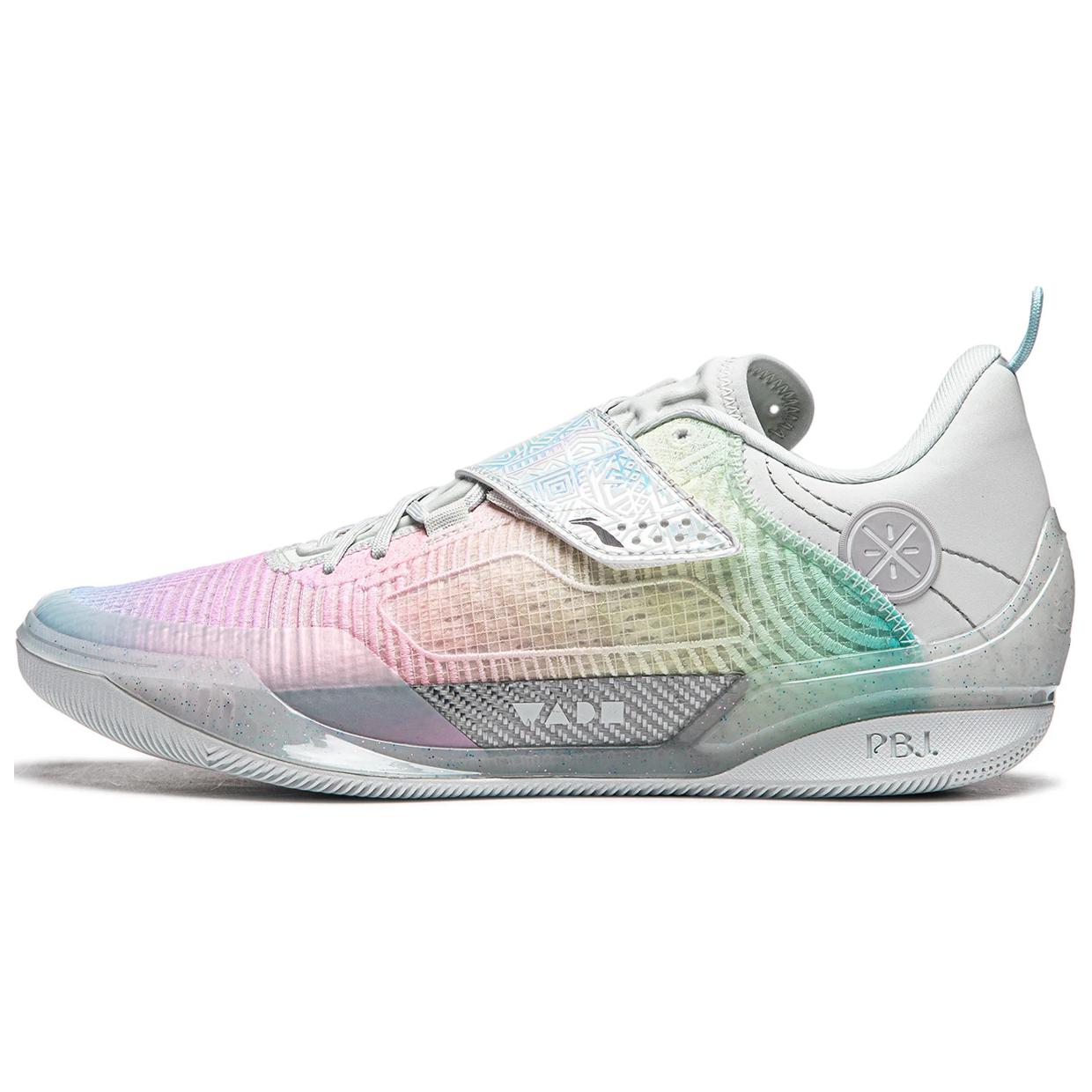 

LINING Баскетбольные кроссовки Wade 808 4 Ultra, низкие, мужские, цвет: морозно-белый/нежно-розовый/небесно-голубой