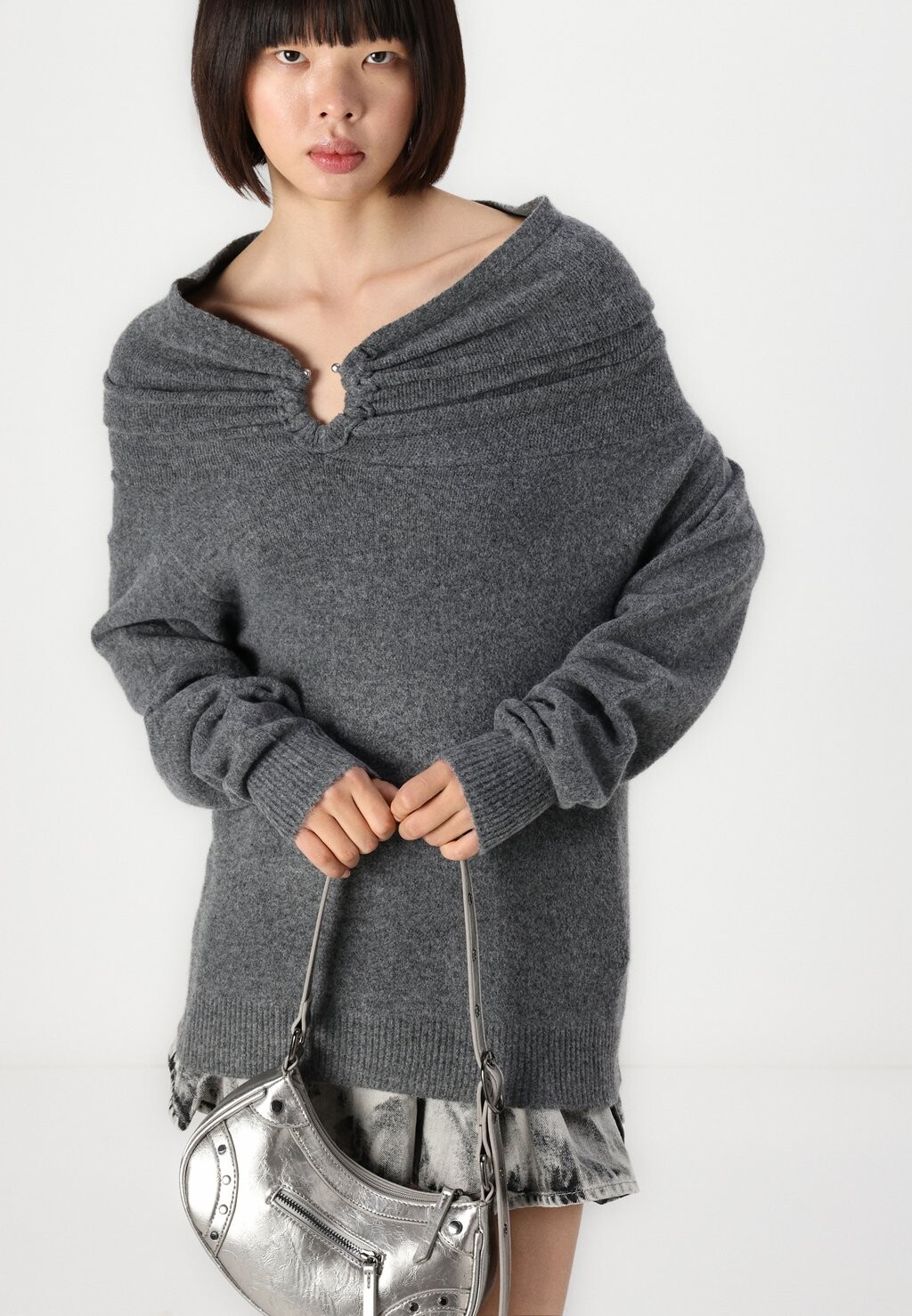 

Джемпер VIKENYA OFF SHOULDER VILA, серый