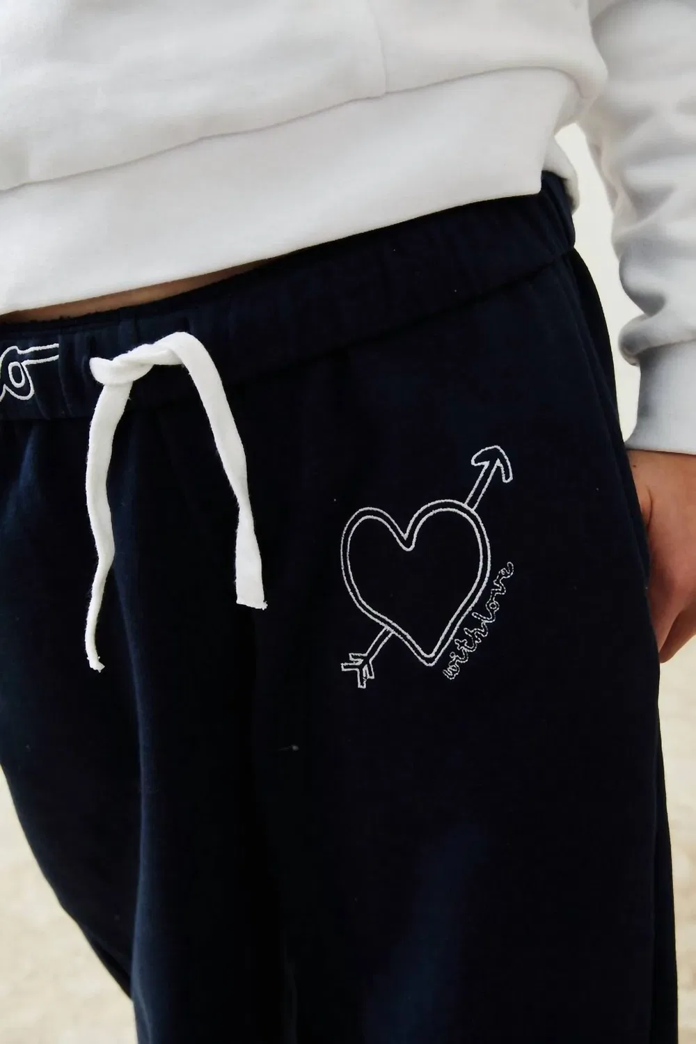 THEME Спортивные брюки Cami Atelier Jogger темно-синего цвета — фото 2