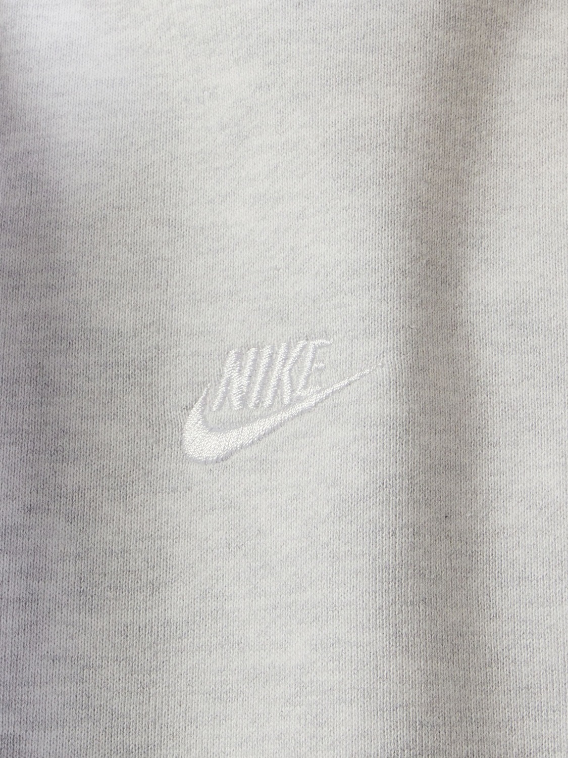 Nike Sportswear Свитшот 'CLUB' в бежевом цвете — фото 2