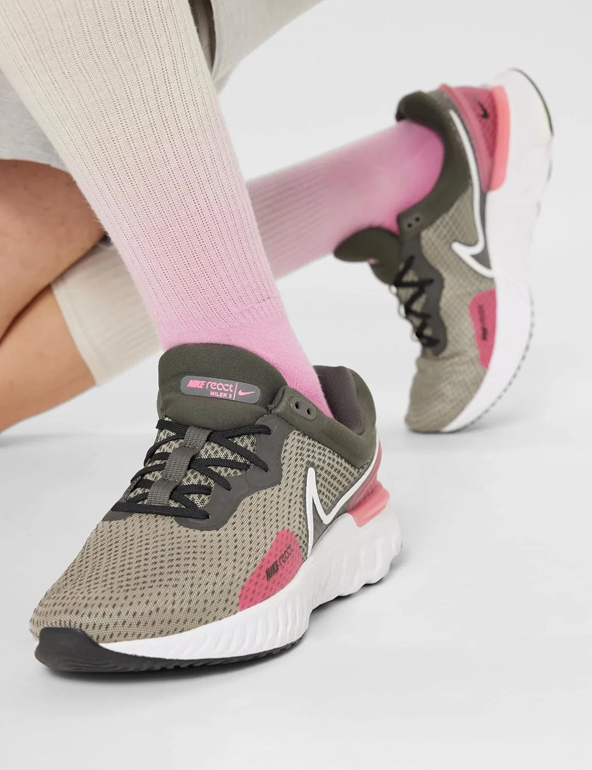Мужские кроссовки Nike React Miler 3, Medium Ash White Hyper Pink Black — фото 3
