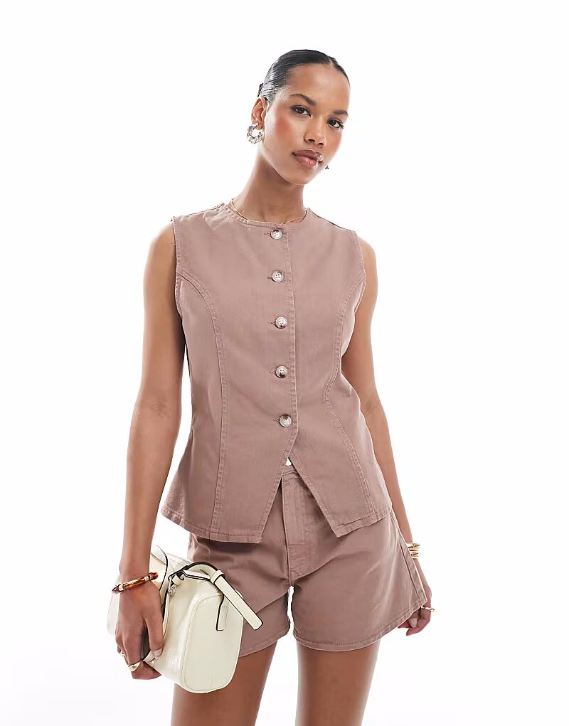 

Топ на бретельках из денима ASOS DESIGN цвета мокко