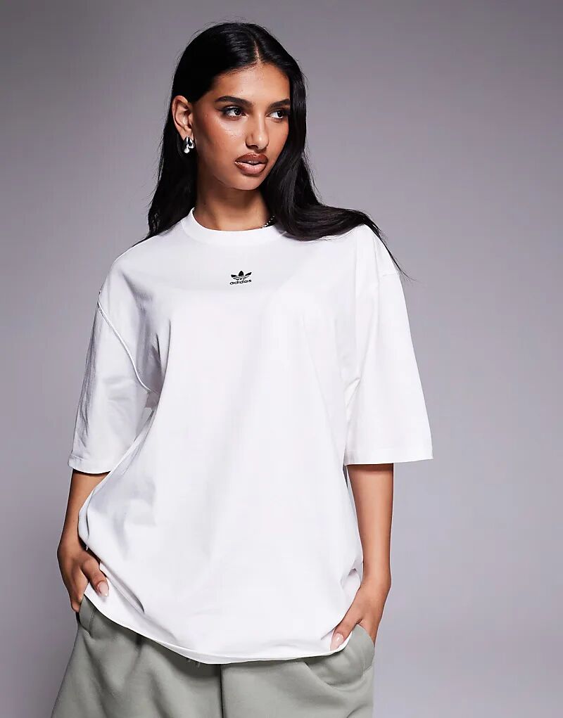 

Футболка adidas Originals Trefoil Essentials белого цвета