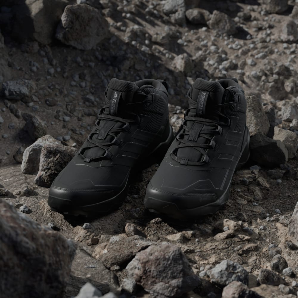 Ботинки Adidas Terrex Skychaser AX5 Mid GORE-TEX Hiking Shoes, цвет Core Black/Core Black/Carbon — фото 4