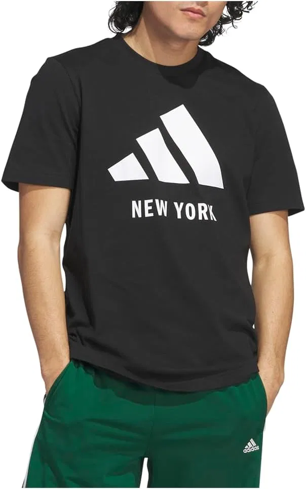 Мужская повседневная футболка adidas Key City New York с графическим принтом, круглым вырезом и коротким рукавом - белая — фото 3
