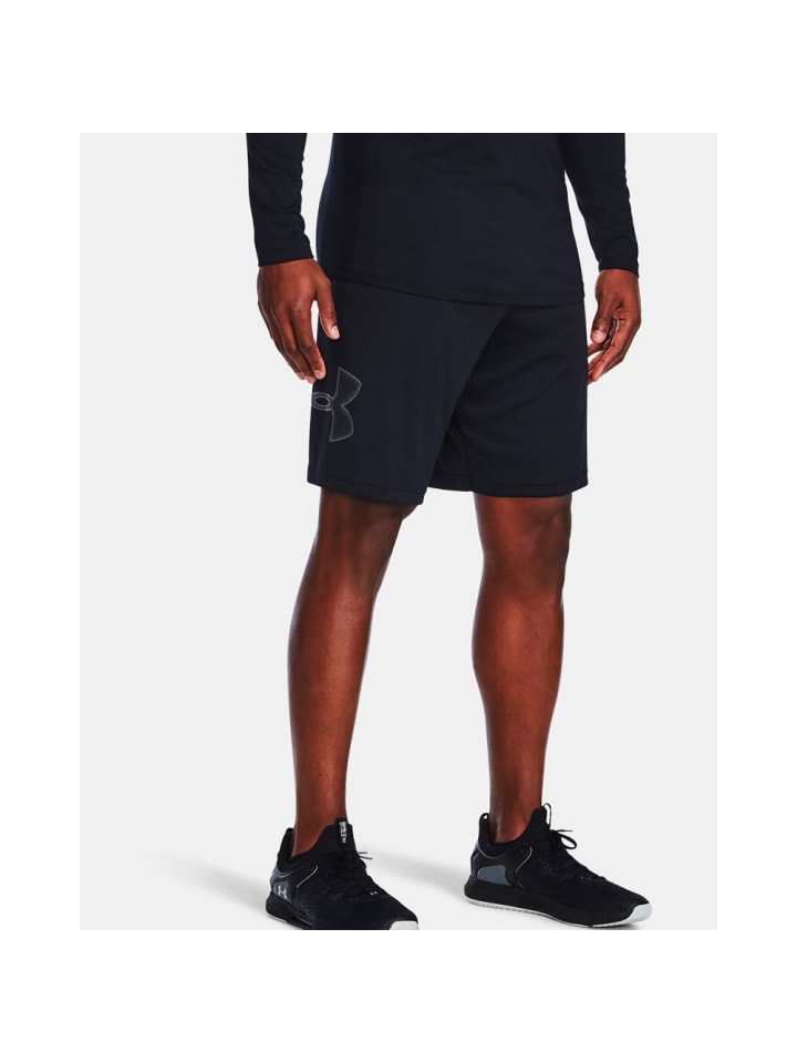 

Тканевые шорты Under Armour, черный