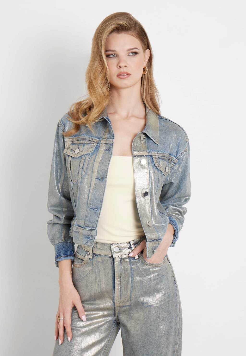 

Джинсовая куртка OPTIK Guess, серебристого цвета