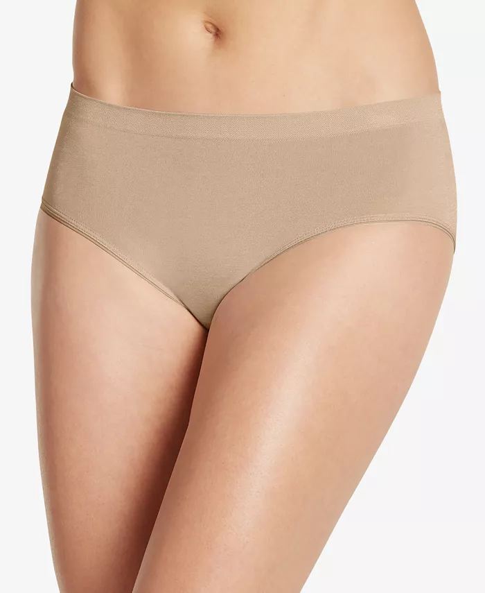 

Гладкие и блестящие бесшовные утепленные трусики-хипстер Smooth and Shine Seamfree Heathered Hipster Underwear 2187, доступные в расширенной размерной сетке Jockey, коричневый/бежевый