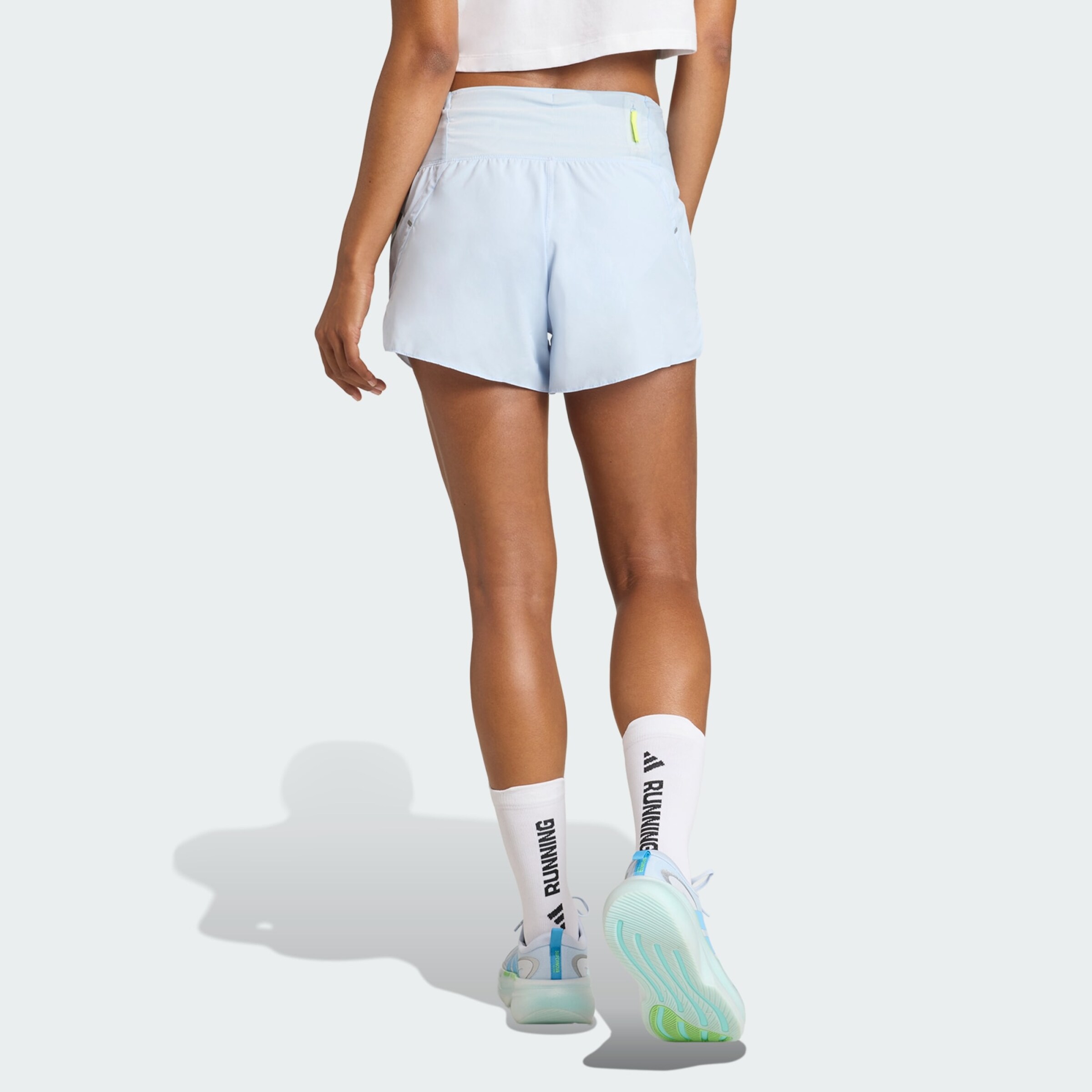 Adidas Performance Шорты для тренировок Regular 'Adi365 Formotion' в светло-голубом цвете — фото 3