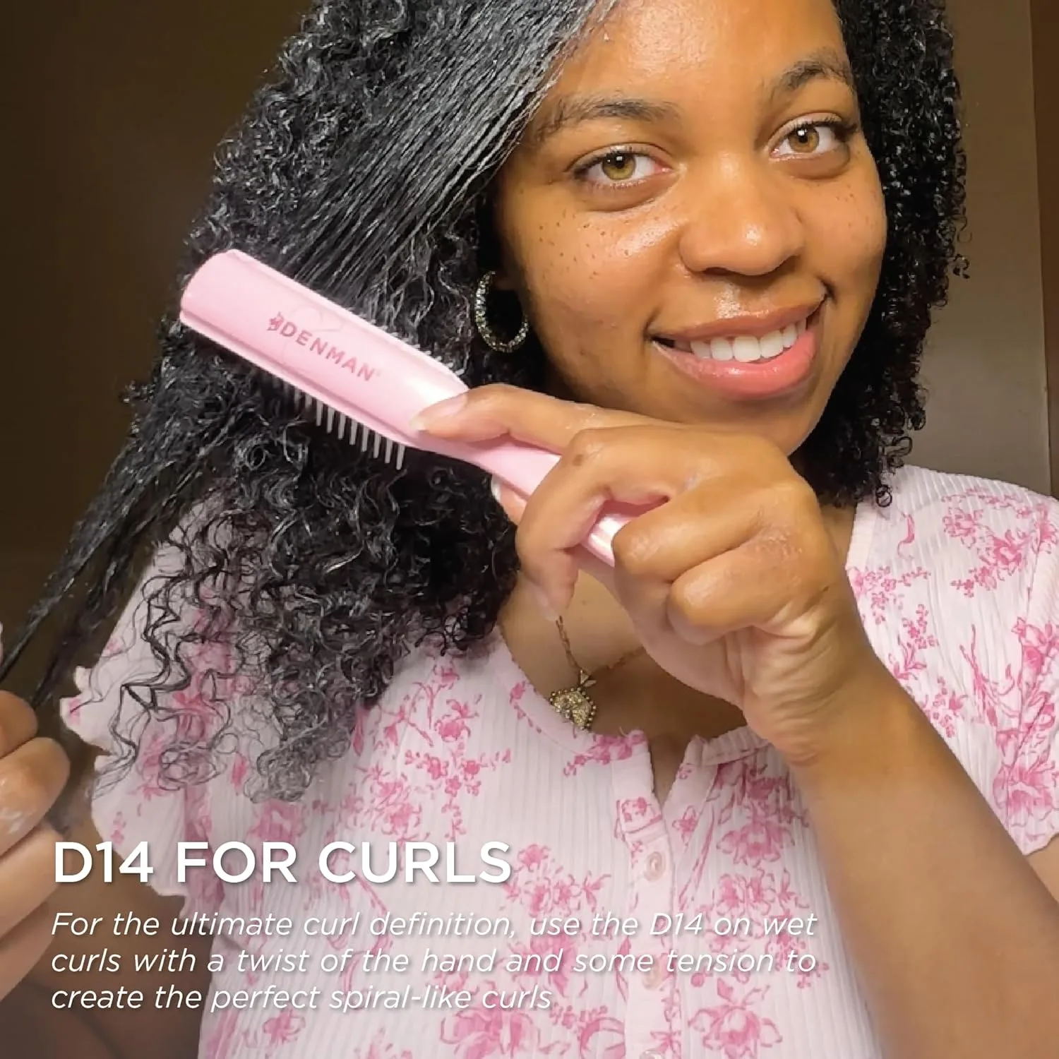 Denman Mini Curl Definer & Styler 5 Row Hairbrush для распутывания, разделения и укладки кудрей, щетка для вьющихся волос, Sleek Blowdrying - D14, Pink — фото 3