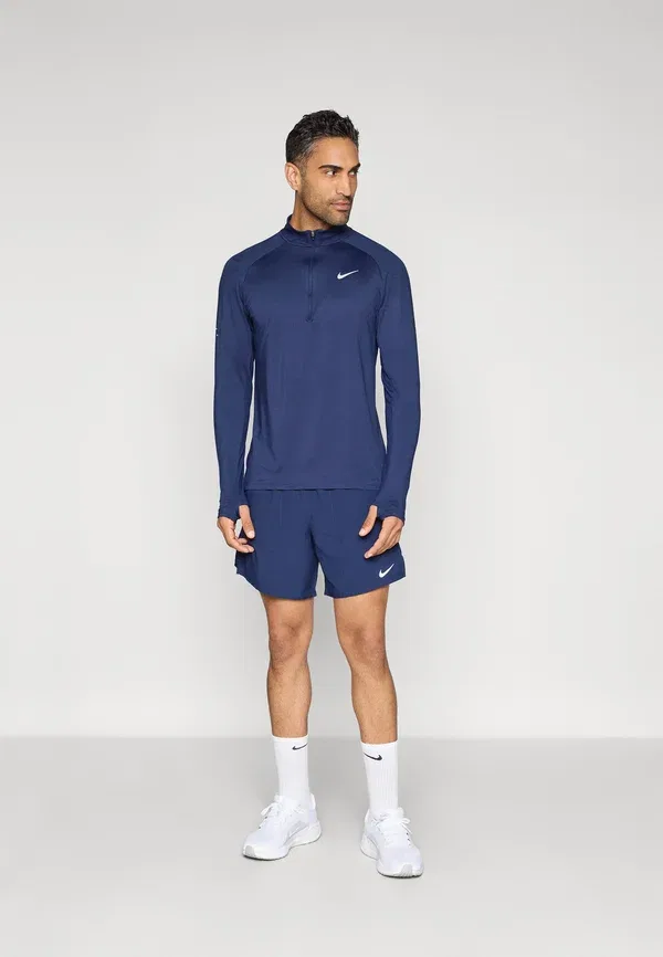 Шорты спортивные Nike Performance Stride, цвет темно-синий/отражающий серебристый — фото 2