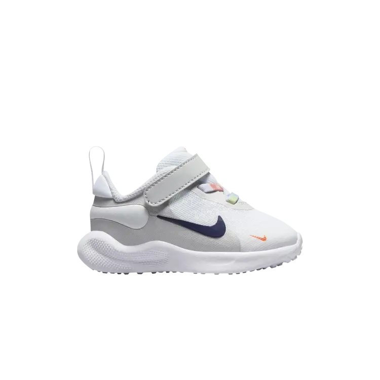 

Кроссовки Nike Revolution 7 SE TD, белый