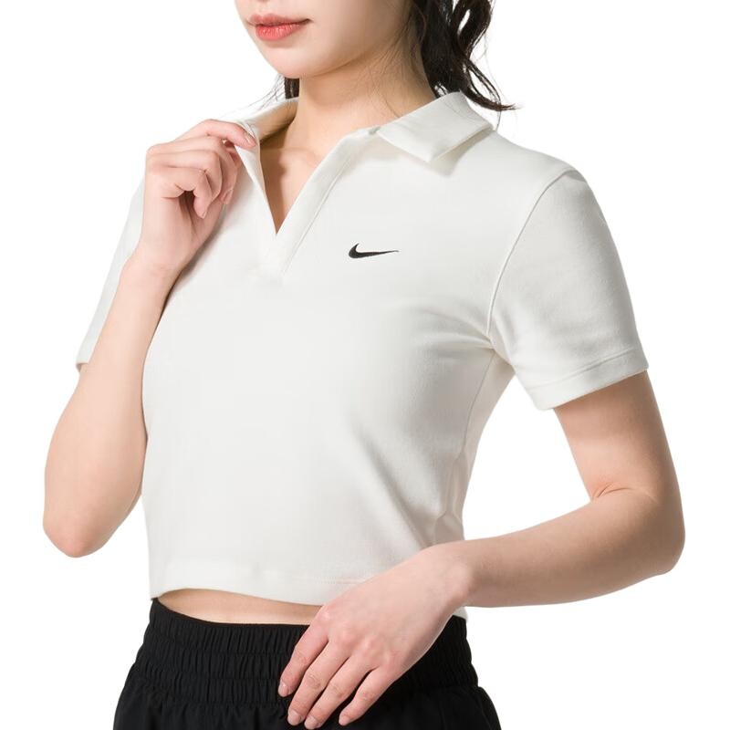 Женская футболка-поло Sportswear Essential с короткими рукавами «Парус/черный» Nike — фото 4